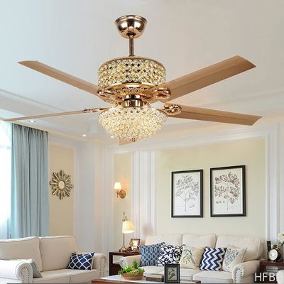 Işık ve uzaktan kumandalı modern kristal tavan fanı, 3 tane ışık tavan fanı uzaktan kumandası.